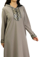 Robe longue type abaya marocaine pour femme avec capuche et motifs dores - Couleur taupe
