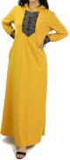 Robe longue moderne type abaya du Maroc avec capuche et motifs dores pour femme - Couleur jaune moutarde