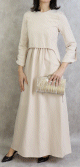 Robe longue pour femme avec de fines rayures de couleur beige