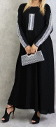 Robe femme de type Abaya Dubai moderne et chic a strass argentes et echarpe noire assortie