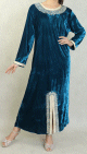 Robe arabe traditionnelle en velours brodee pour femme (Saison Automne-Hiver - Grande Taille disponible) - Couleur Bleu canard