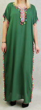 Robe orientale extra large avec pompons multicolores avec effet miroirs au niveau de l'encolure - Couleur Vert