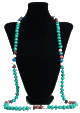 Long collier ethnique artisanal imitation pierres couleur turquoise agremente de perles et autres pierres colorees